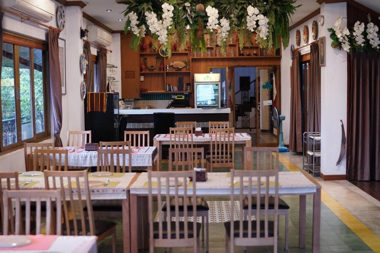 Baan Huenphen Boutique Hotel Чіангмай Екстер'єр фото